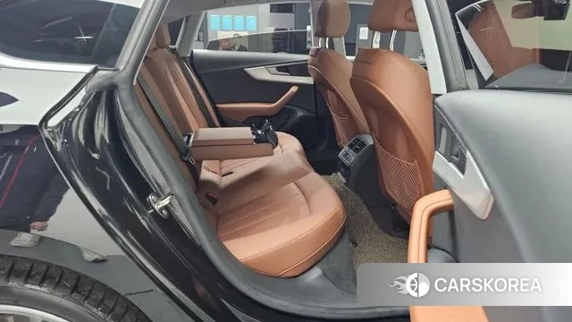 Audi A5 (F5) 2023 Черный из Кореи, фото 3