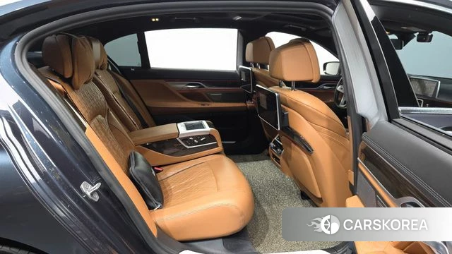 BMW 7 Series (G11) 2020 Серый из Кореи, фото 3