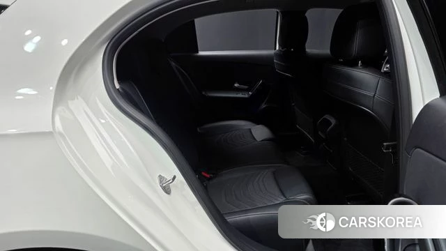 Mercedes-Benz A-Class W177 2020 Белый из Кореи, фото 3