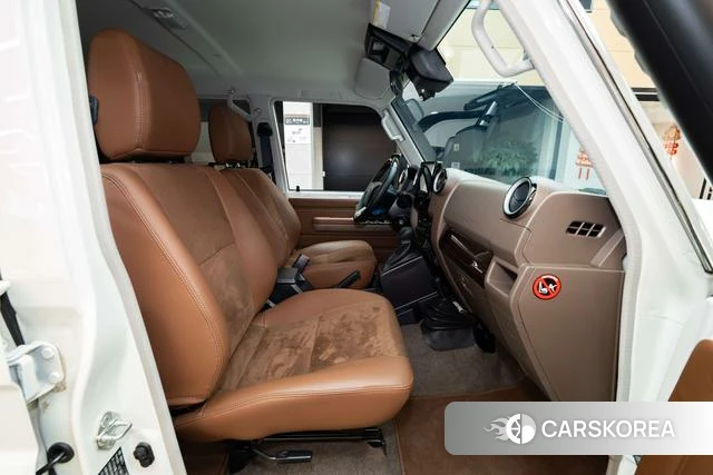 Toyota Land Cruiser 70 Series 2025 Белый из Китая, фото 3