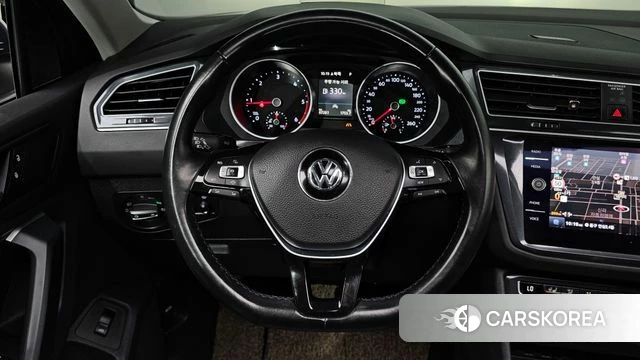Volkswagen Tiguan second Generation 2020 Серый из Кореи, фото 3