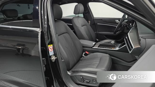 Audi A6 (C8) 2022 Черный из Кореи, фото 3