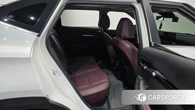 Kia Seltos 2022 Белый из Кореи, фото 3