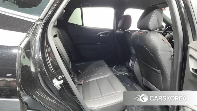 Chevrolet (GM Daewoo) Trax Crossover 2024 Черный из Кореи, фото 3