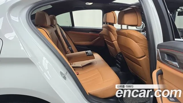 BMW 5 Series (G30) 2020 Белый из Кореи, фото 3