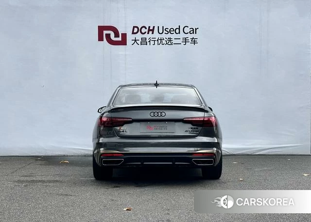 Audi A4L 2024 Темно-серый из Китая, фото 3