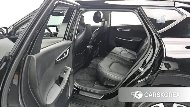 Kia EV6 2021 Черный из Кореи, фото 3