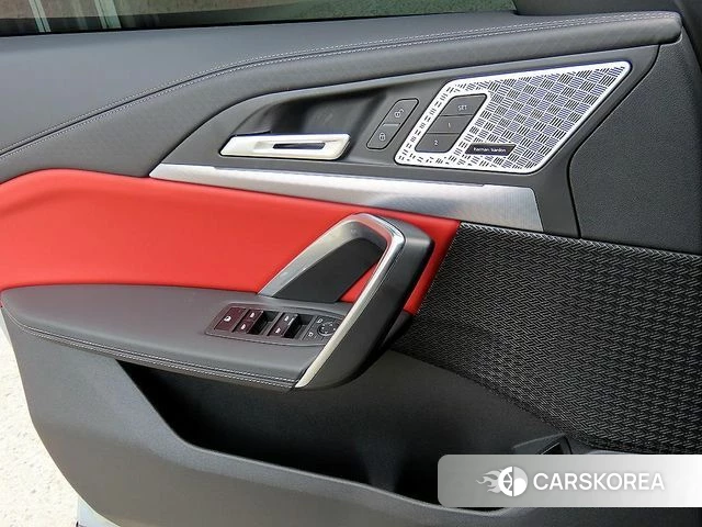 BMW X2 (U10) 2025 Серебристо-серый из Кореи, фото 3