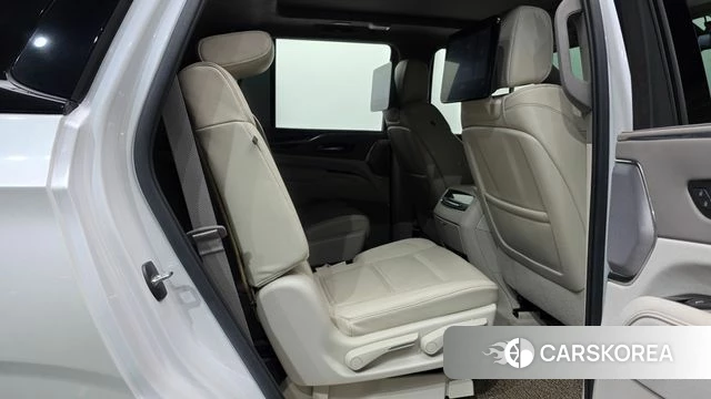 Cadillac Escalade 5th Generation 2021 Белый из Кореи, фото 3