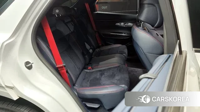 Genesis GV70 2023 Белый из Кореи, фото 3