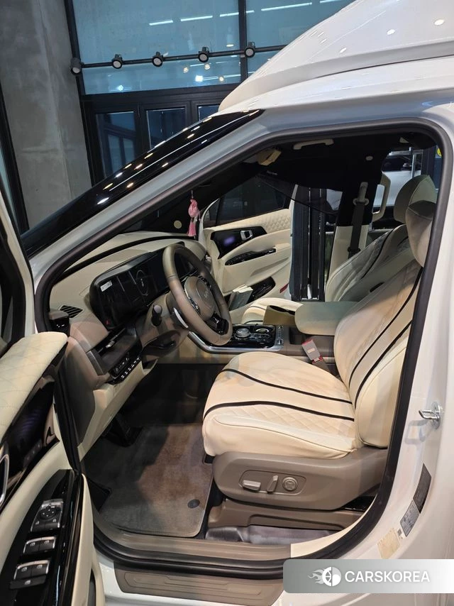Kia Carnival 4th generation 2023 Белый из Кореи, фото 3