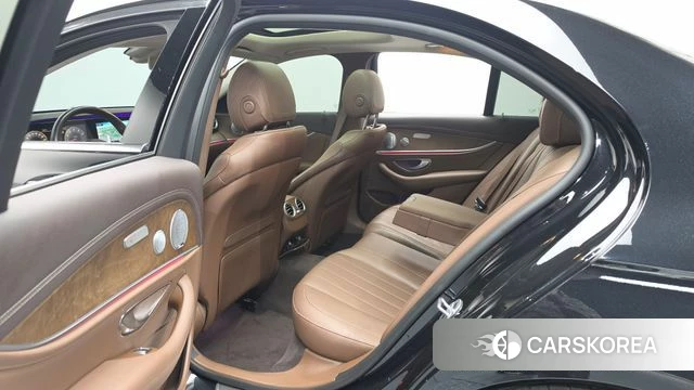 Mercedes-Benz E-Class W213 2019 Черный из Кореи, фото 3