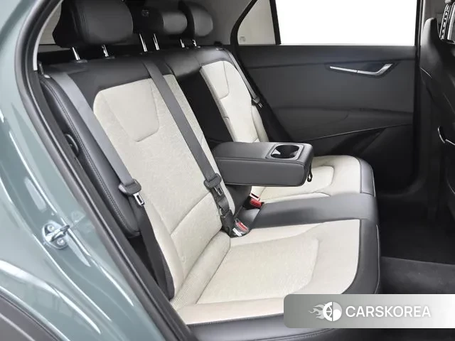 Kia Di Ol Nu Niro 2024 Темно-зеленый из Кореи, фото 3