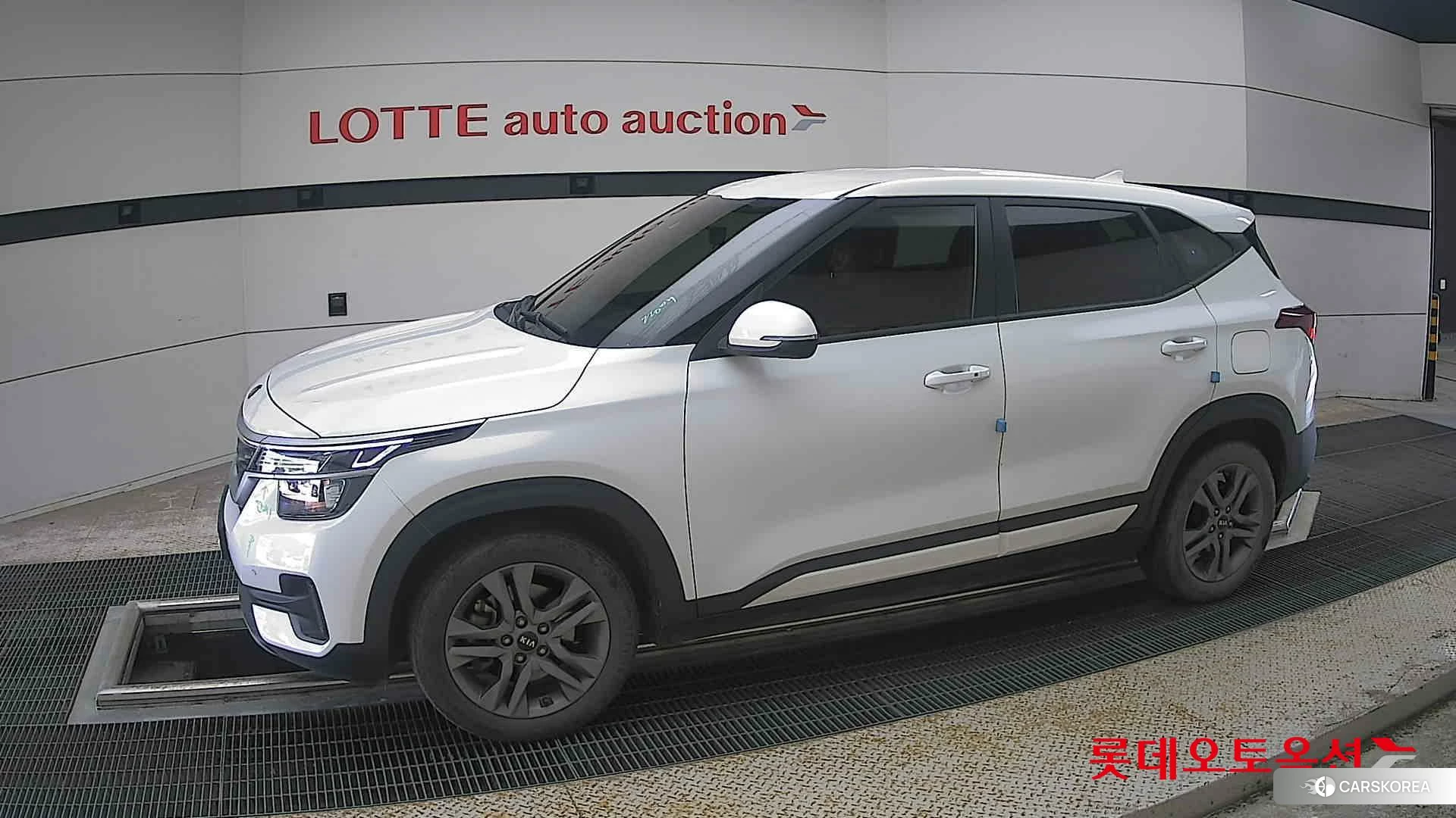 Kia Seltos 2020 Snow White Pearl из Кореи, фото 3