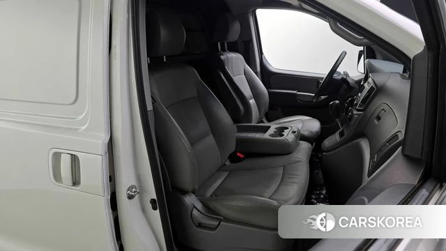 Hyundai The New Grand Starex 2019 Белый из Кореи, фото 3