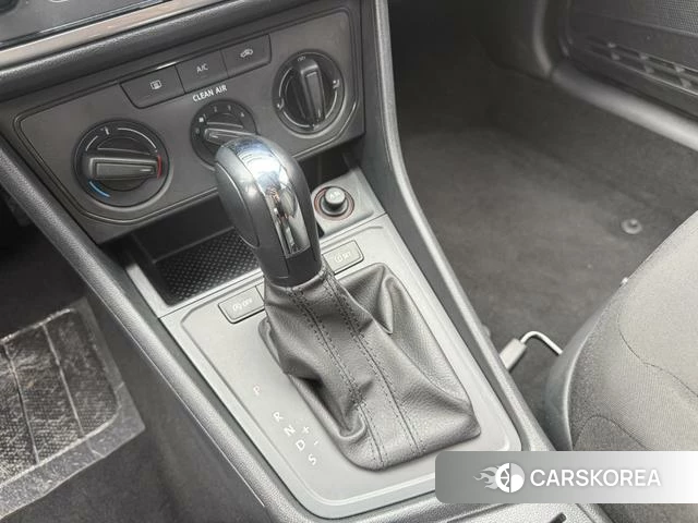 Volkswagen Lavida 2022 Белый из Китая, фото 3