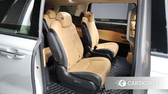 Kia Carnival 4th generation 2022 Белый из Кореи, фото 3