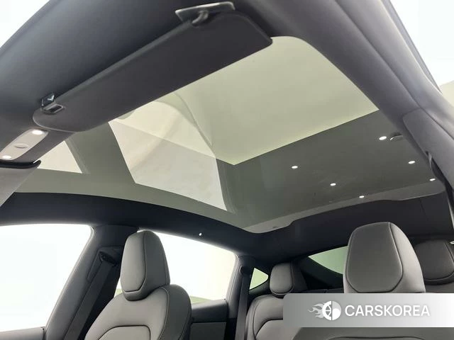 Tesla Model Y 2026 Белый из Китая, фото 3