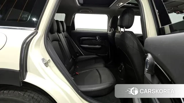 Mini Cooper Clubman 2021 Белый из Кореи, фото 3