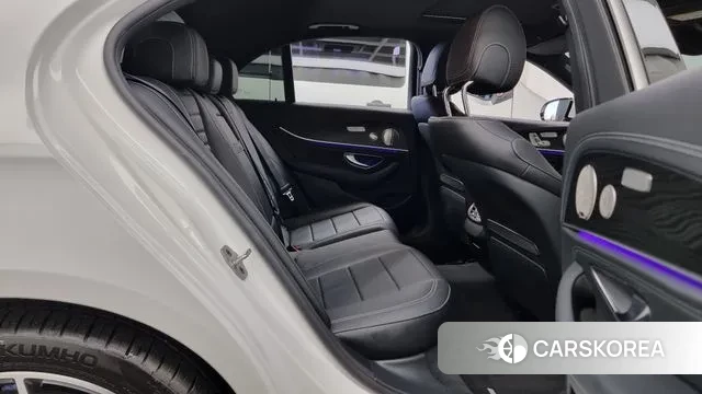 Mercedes-Benz E-Class W213 2023 Белый из Кореи, фото 3