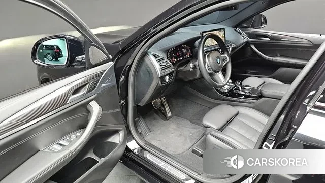 BMW X4 (G02) 2024 Черный из Кореи, фото 3