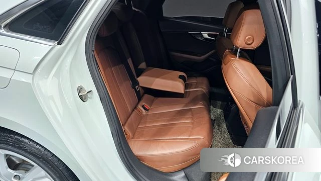 Audi A4 (B9) 2021 Белый из Кореи, фото 3