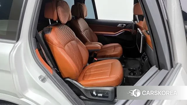 BMW X7 (G07) 2022 Белый из Кореи, фото 3