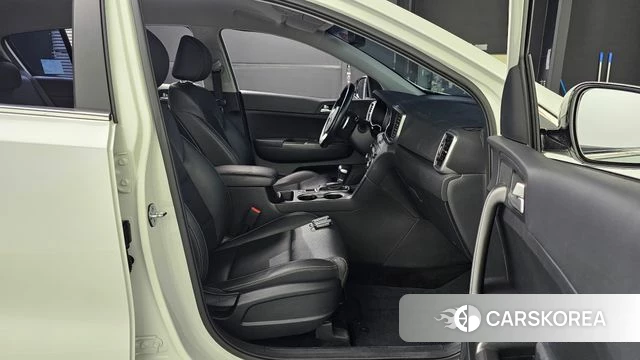 Kia Sportage The Bold 2021 Белый из Кореи, фото 3