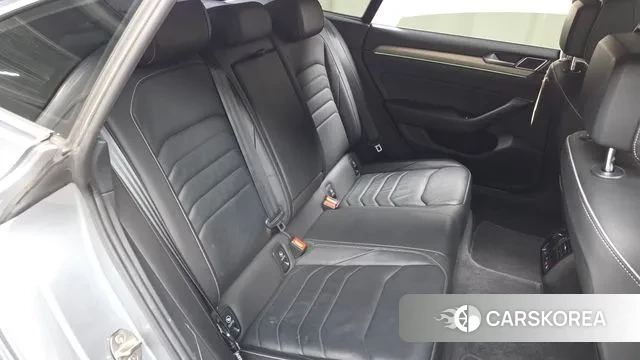 Volkswagen Arteon 2019 Серебристо-серый из Кореи, фото 3