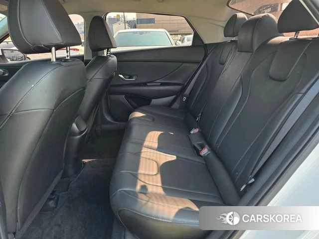 Hyundai Avante (CN7) 2022 Белый из Кореи, фото 3