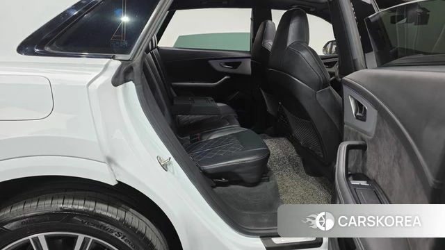 Audi Q8 (4M) 2021 Белый из Кореи, фото 3