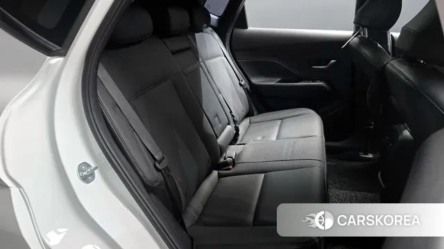 Hyundai Kona Hybrid (SX2) 2023 Белый из Кореи, фото 3