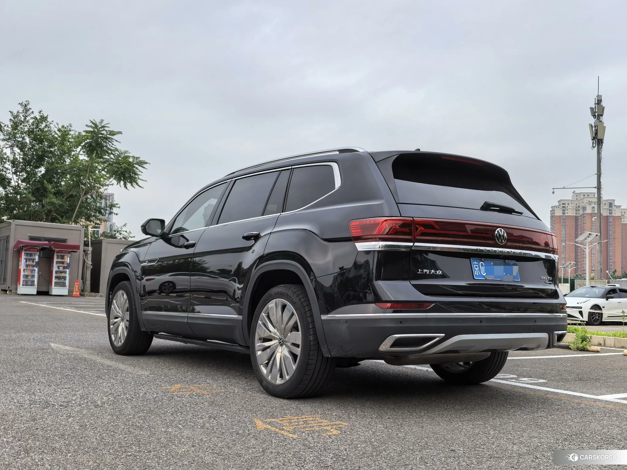 Volkswagen Tourang 2021 Черный из Китая, фото 3