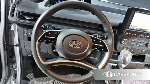 Hyundai Staria 2023 Серебряный из Кореи, фото 3