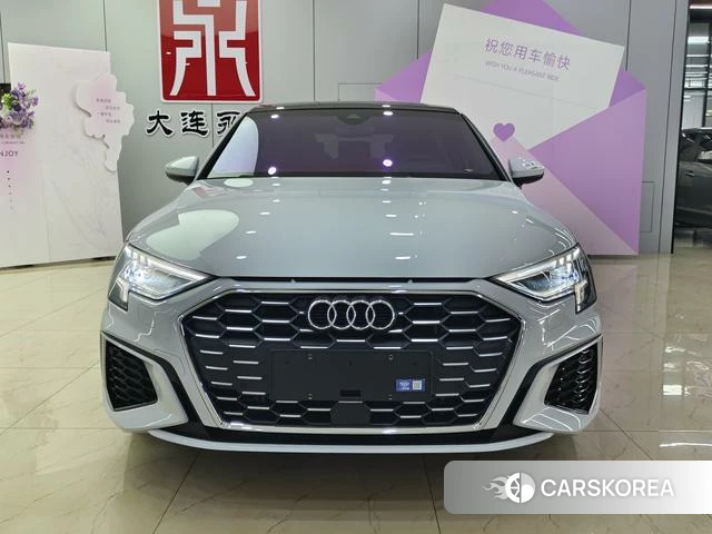 Audi A3 2023 Белый из Китая, фото 3