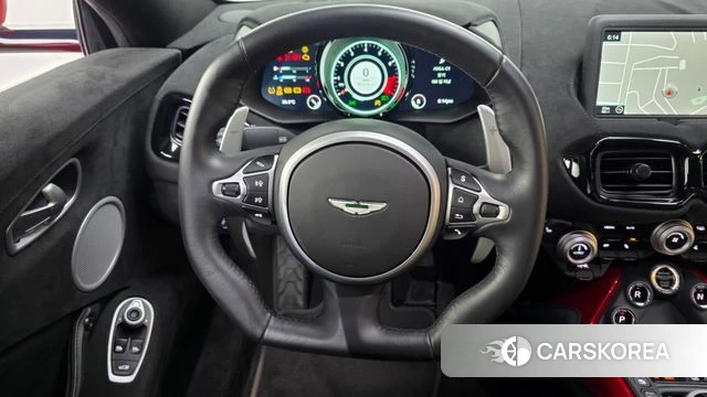 Aston Martin Vantage 2nd Generation 2019 Красный из Кореи, фото 3