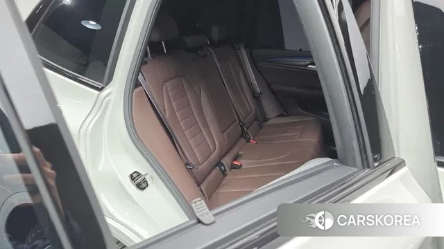 BMW X3 (G01) 2024 Белый из Кореи, фото 3