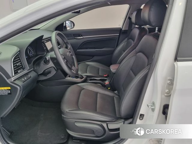 Hyundai Avante AD 2018 Белый из Кореи, фото 3