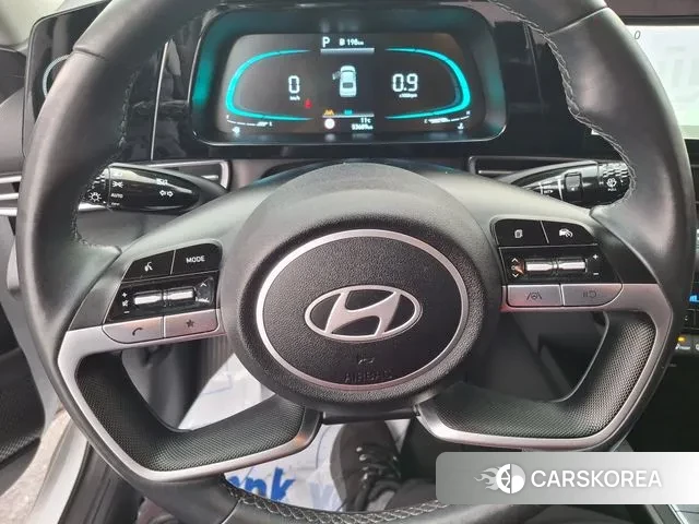 Hyundai The New Avante (CN7) 2024 Белый из Кореи, фото 3