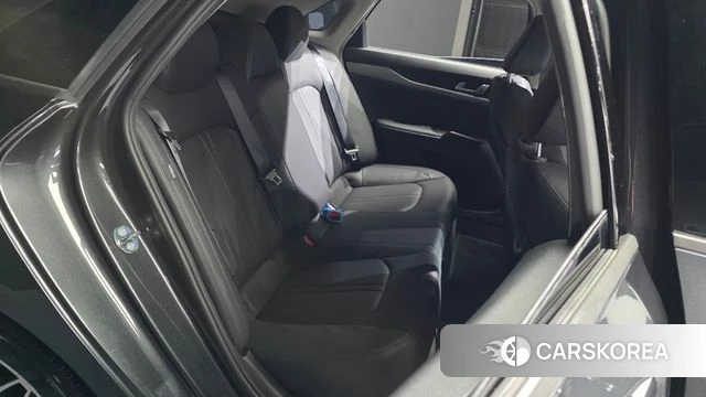 Kia K5 3rd generation 2023 Серый из Кореи, фото 3