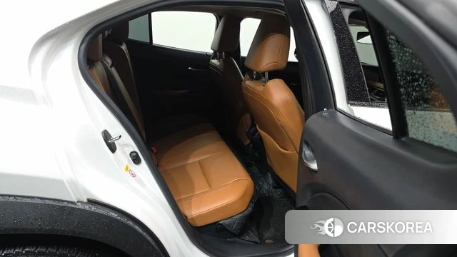 Lexus UX250h id 4351065 из Кореи 3