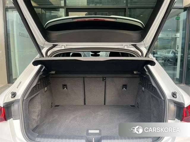 Audi A3 2024 Белый из Китая, фото 3