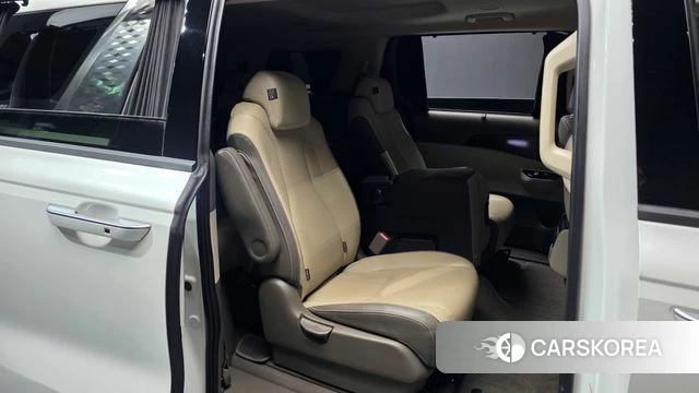 Kia Carnival 4th generation 2023 Белый из Кореи, фото 3
