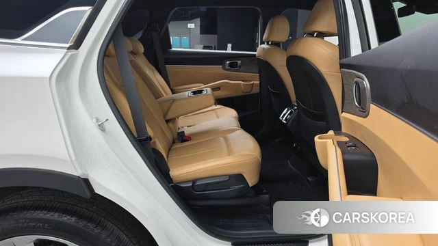 Kia Sorento 4th Generation 2023 Белый из Кореи, фото 3