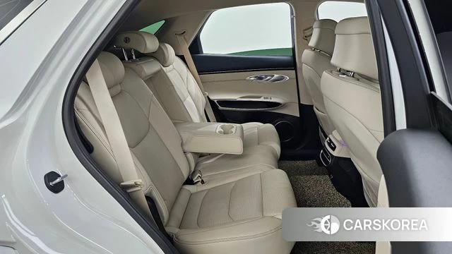 Genesis GV70 2023 Белый из Кореи, фото 3