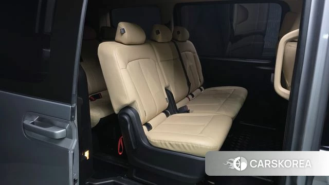 Hyundai Staria 2022 Серебряный из Кореи, фото 3