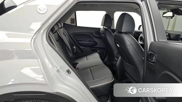 Hyundai Venue 2025 Серебряный из Кореи, фото 3