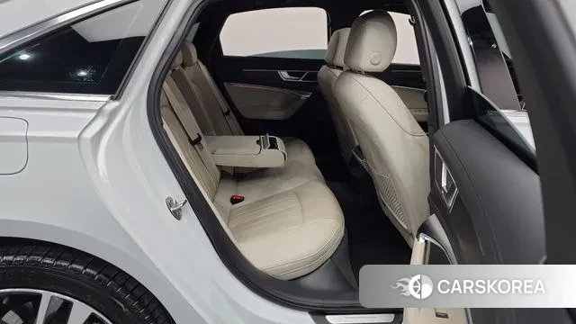 Audi A6 (C8) 2023 Белый из Кореи, фото 3