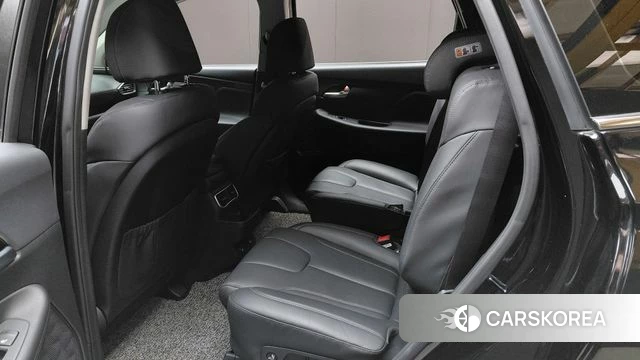 Hyundai The New Santa Fe 2022 Черный из Кореи, фото 3