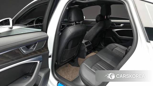 Audi A6 (C8) 2021 Белый из Кореи, фото 3